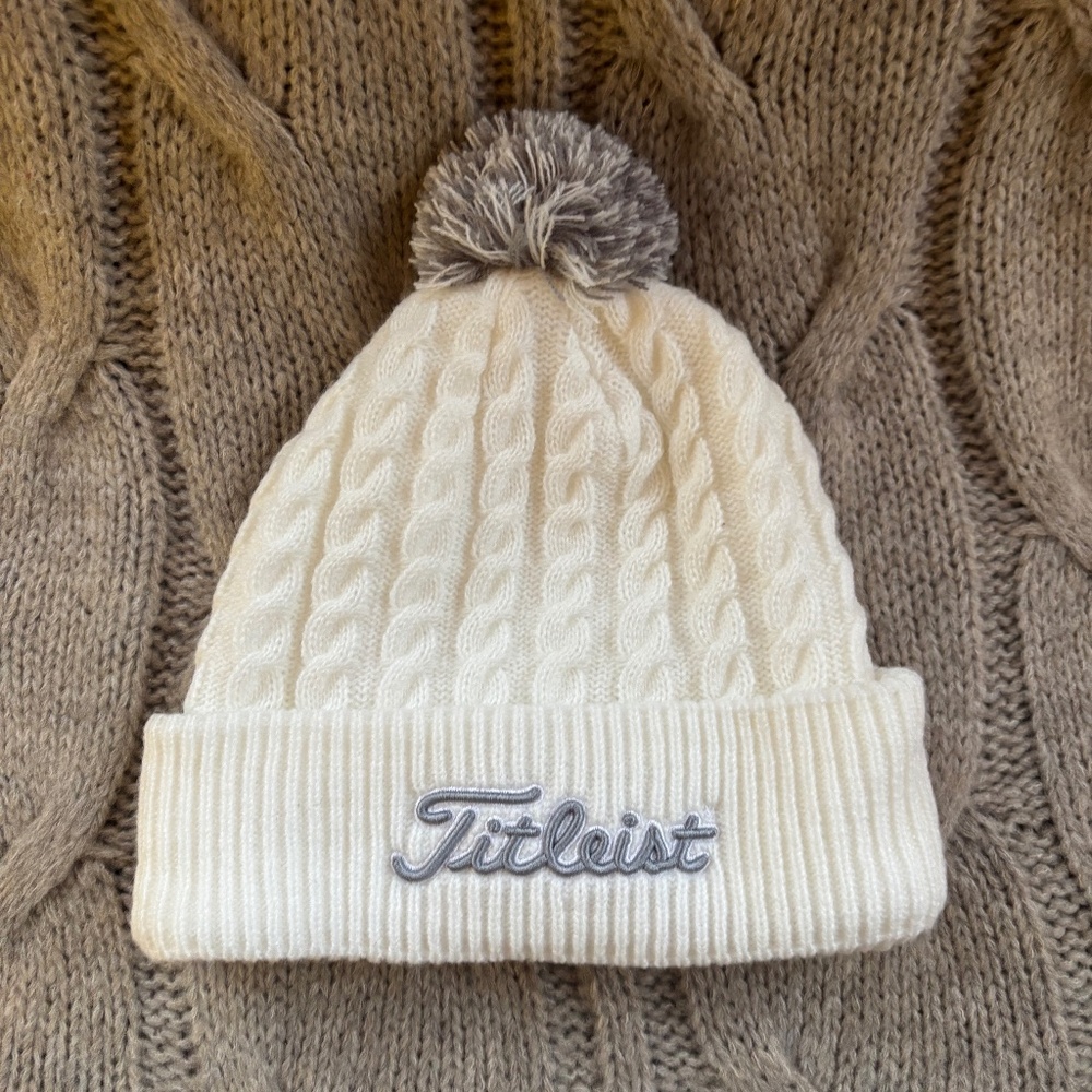 Teitlist Pom Pom Hat